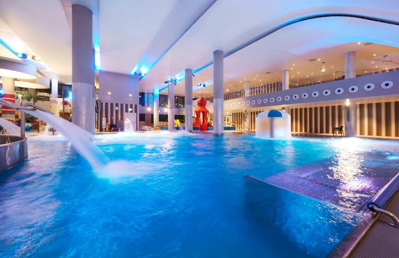 Vacationclub - Baltic Park Molo Apartament C104 シフィノウイシチェ エクステリア 写真